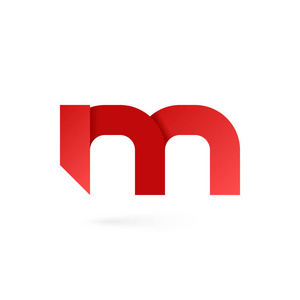 字母 M 徽标在白色字母表背景上