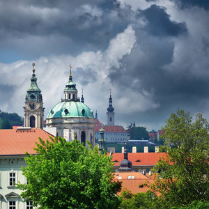 布拉格老城的历史建筑景观图片