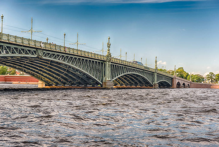 三位一体桥上涅瓦河，圣彼得堡，俄罗斯