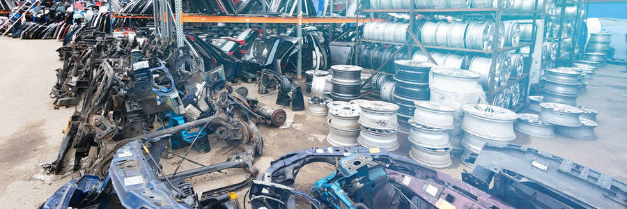 汽车零部件市场照片