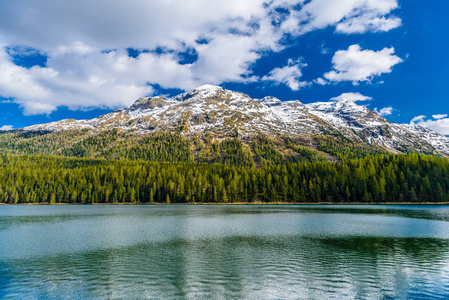 水晶蓝湖圣莫里茨, sankt moritz, maloja grisons 瑞士