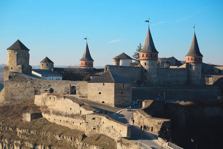 位于莫斯特里河上的古堡, 是一座前鲁塞尼亚立陶宛城堡, 后来是波兰三部分的堡垒, 位于乌克兰历史名城卡米亚涅茨波迪勒斯基 