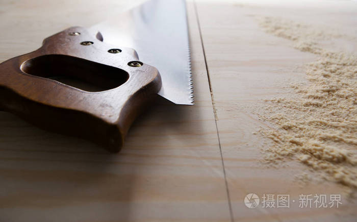 在木头上开槽法