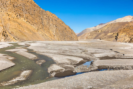 卡利甘达基河，佐莫索姆，野马地区喜马拉雅山脉尼泊尔
