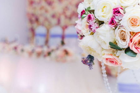鲜花，婚礼装饰，手工制作的花束