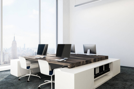 经理办公室内部与白色墙壁, 木桌用计算机在他们, 灰色地板和白色椅子。3d 渲染模拟
