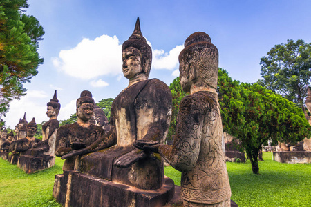 2014 年 9 月 26 日 石佛像佛公园，老挝