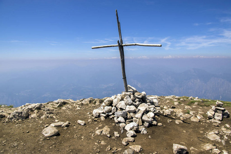 Pozzette, 山上木十字, 旅游小径阿尔蒙巴勒杜