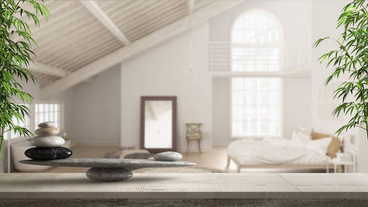 木制复古表或架子与石头平衡, 在模糊的斯堪的纳维亚开放空间阁楼与浴室和卧室, 风水, 禅宗概念建筑室内设计