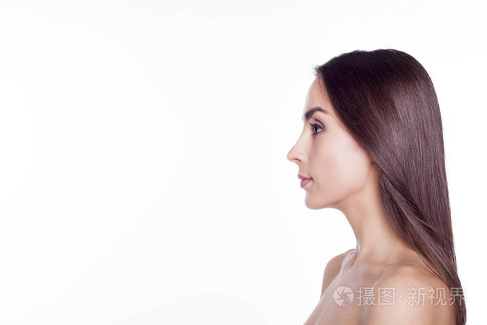 光着膀子美女