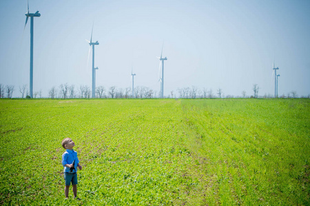 儿童与风力发电机领域图片