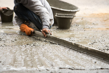 劳动与生成新地板为里诺镘抹灰水泥