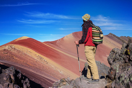 徒步旅行场景中 Vinicunca 库斯科地区 秘鲁