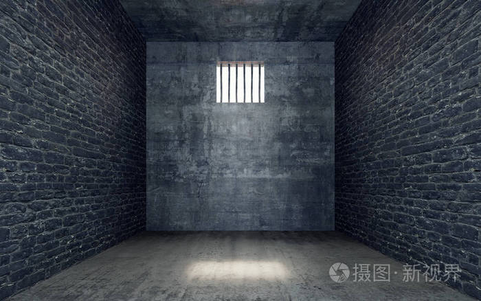 用光透过铁栅栏的窗户照进来的监狱牢房