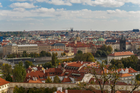 布拉格，Czezh 共和国。老两景区秋鸟瞰图