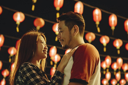 亚洲情侣在中国节日