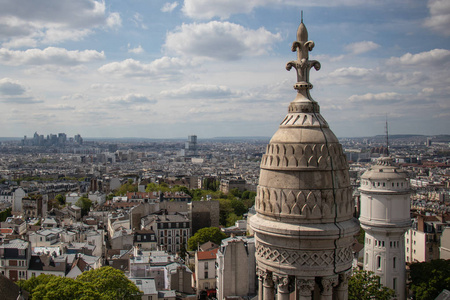 巴黎骶古欧莱大教堂景观
