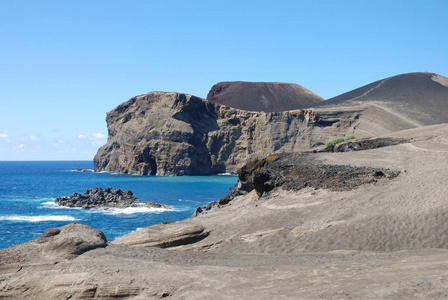 卡佩林霍斯火山岛