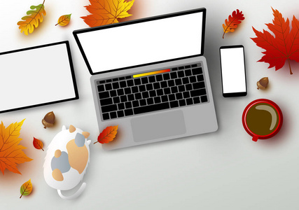 秋季概念的工作空间笔记本电脑数码片和智能手机样机与树叶落在表矢量图