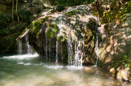 DjurDjur 瀑布, Khapkhalskiy 峡谷, 克里米亚共和国, 夏季