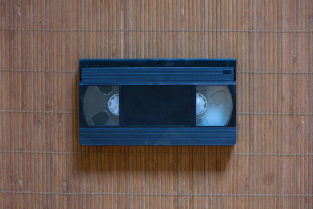 黑白彩色视频的旧磁带盒图片