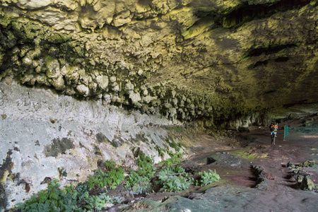 马来西亚沙捞越 Niah 国家公园交易洞穴内的商会