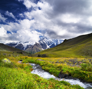 对山场河