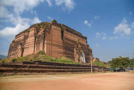 Mingun Pahtodawgyi 宝塔附近曼德勒，缅甸