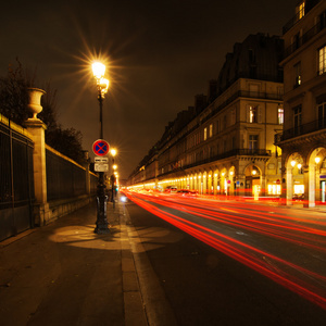 晚上巴黎 rue de Rivoli
