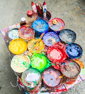 旧油漆艺术家画笔颜料和画笔