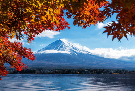 秋天的颜色，日本的富士山