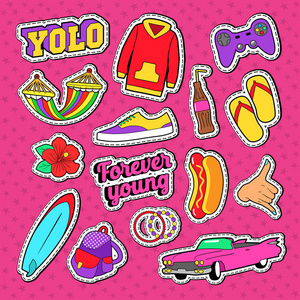 青少年的时尚贴纸 徽章和粉红色的车，手和配件的修补程序。矢量图