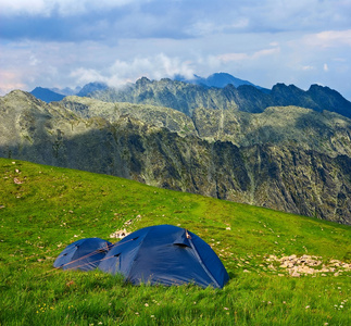 在山旅游营地