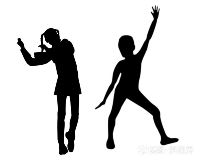 在舞蹈中的剪影少年
