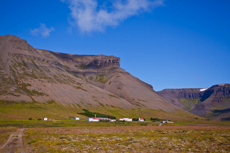 山区的冰岛的夏天风景