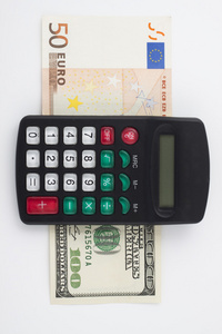 两个领先的硬货币-我们美元和欧元