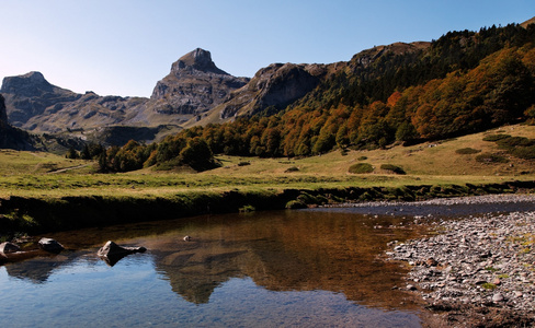 ossau 谷