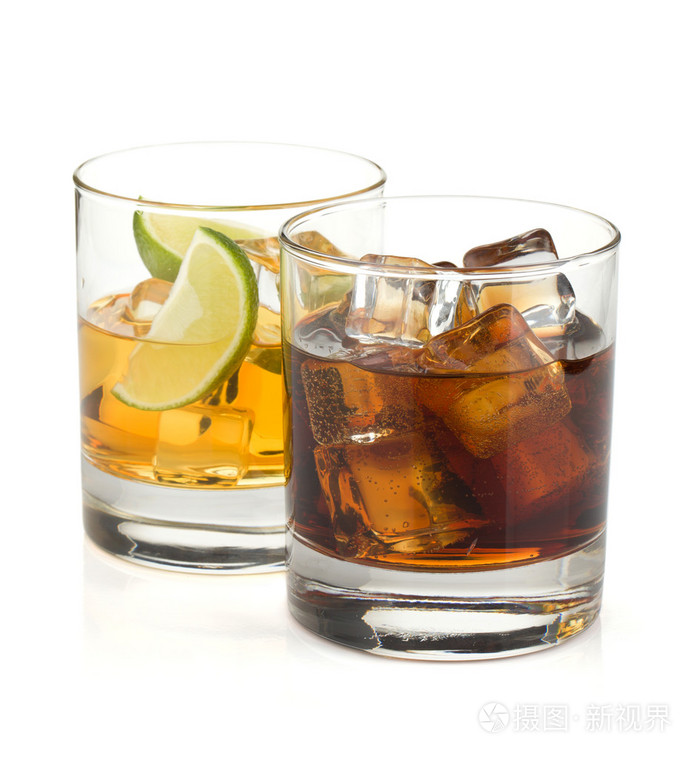 威士忌酒和可乐鸡尾酒