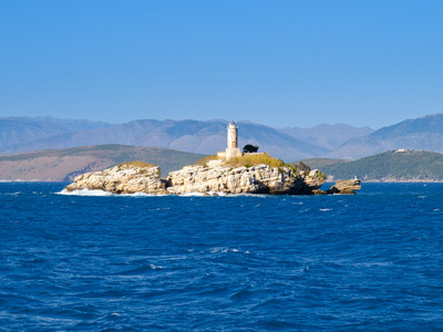 岛屿的一座灯塔