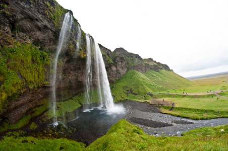 最受欢迎的旅游点在冰岛著名 seljalandsfoss 瀑布