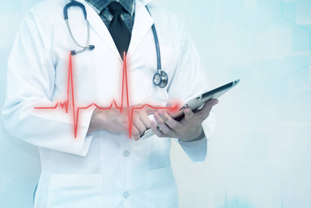 医生中，智能平板电脑将使用心电图检查生命体征的医疗设计