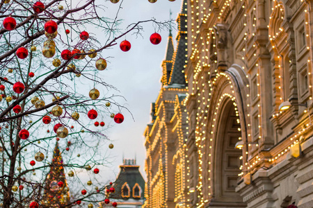 莫斯科，俄罗斯2016 年 12 月 10 日 莫斯科为新年和圣诞节装饰。口香糖溜冰场上红场