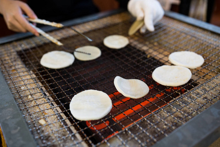 扒一口的饭饼干