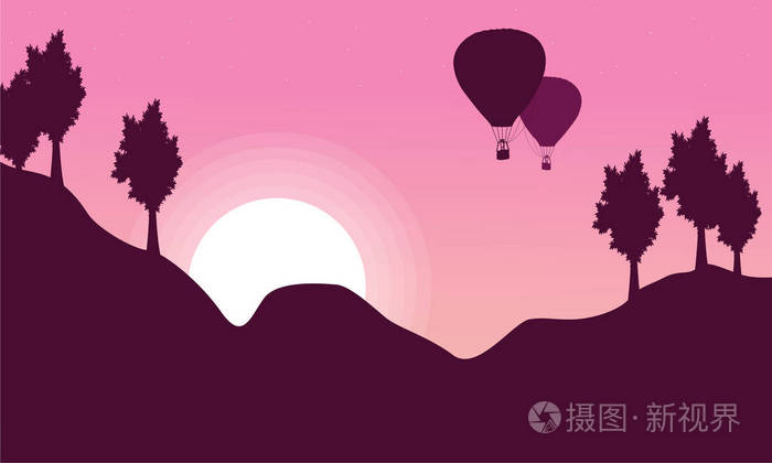 热气球与山风景剪影