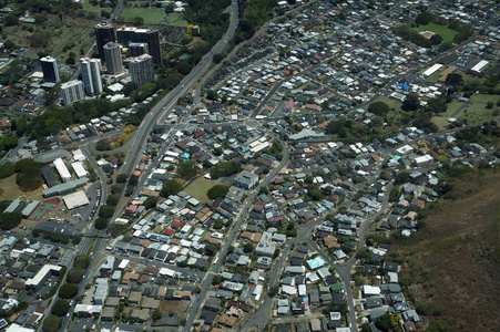 空中的巴利语公路和 Nuuanu 谷附近