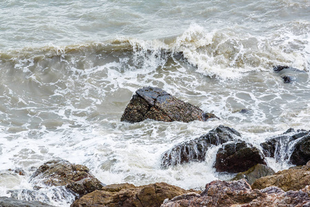 翻腾的海水