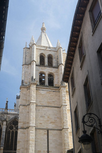莱昂 西班牙 大教堂外观