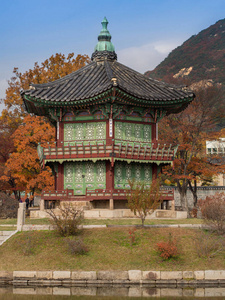 Hyangwon 郑某在韩国馆