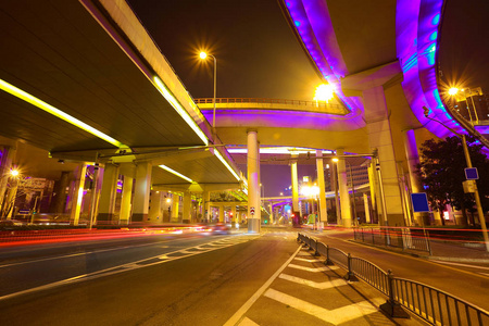 城市道路立交高架桥的夜景