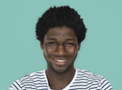 年轻的非洲男人的脸图片